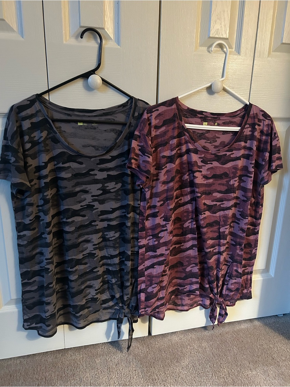 Xersion Women’s Short-Sleeve Camo Tie-Hem Tees - Purple & Black